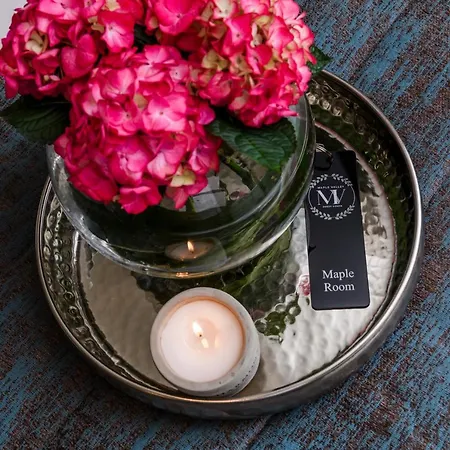 بيت ضيافة Maple Valley 3*